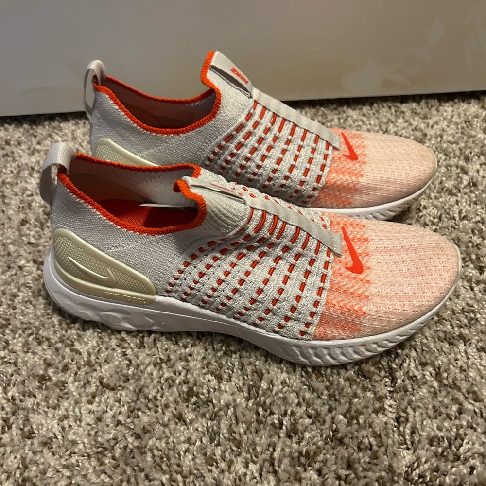 Nike Flyknit React Sneakers